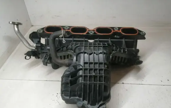 Toyota Auris E180 Intake manifold 1105870S01