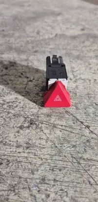 Volkswagen Touran I Hazard light switch 1T0953509