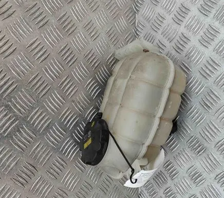 BMW 4 F32 F33 Coolant expansion tank/reservoir 7642160