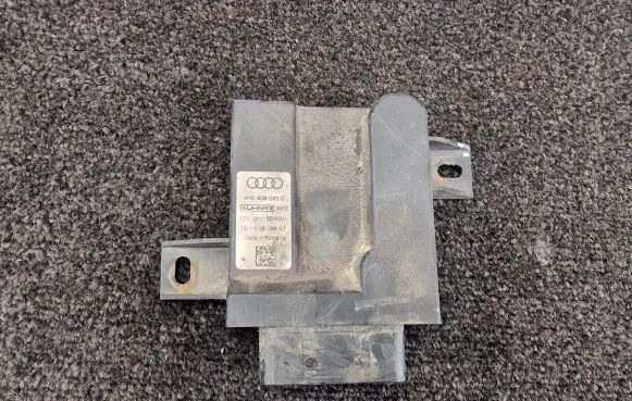 Audi A8 S8 D4 4H Fuel injection pump control unit/module 4H0906093C