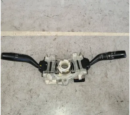 Mazda Tribute Wiper turn signal indicator stalk/switch 17C935