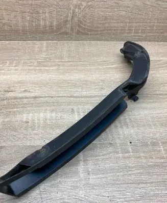 Volkswagen PASSAT B6 Front bumper mounting bracket 3C0807177