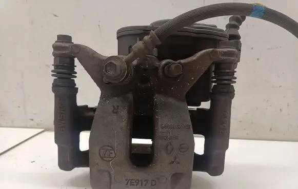 Nissan Qashqai J12 Rear brake caliper 440006RA0BT