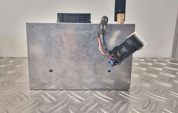 Audi A4 S4 B8 8K Bluetooth control unit module 8T0862335B