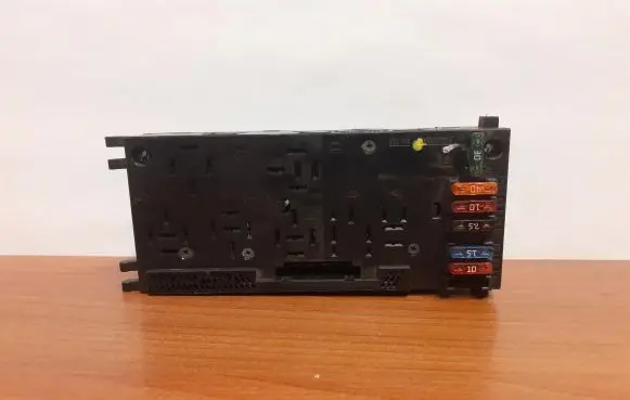 Mercedes-Benz E W210 Fuse box set 4195 28534606