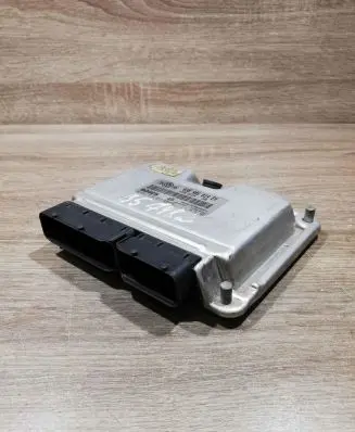 Volkswagen PASSAT B5.5 Engine control unit/module ECU 038906019em 0281010668