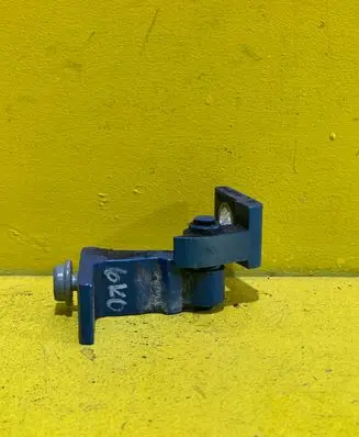 Seat Ibiza IV (6J,6P) Rear door lower hinge 32312