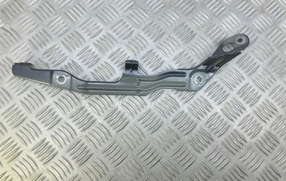 Audi A7 S7 4K8 Fender mounting bracket 4K8821168A