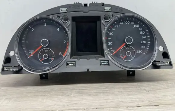 Volkswagen PASSAT CC Speedometer (instrument cluster) A2C53219792 A2C846254000 A2C84625400
