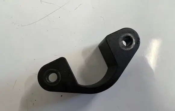 Mazda 3 II Fuel Injector clamp holder