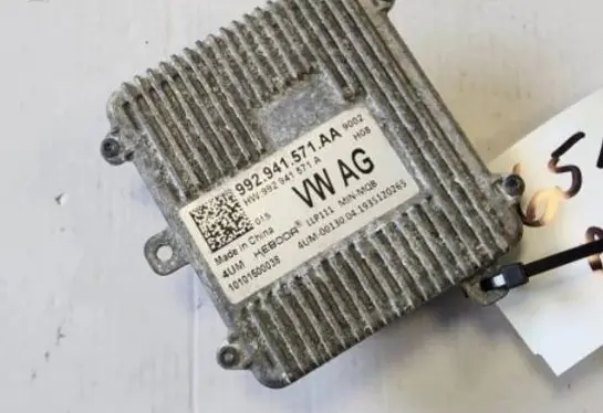 Skoda Superb B8 (3V) Xenon control unit/module 992941571AA