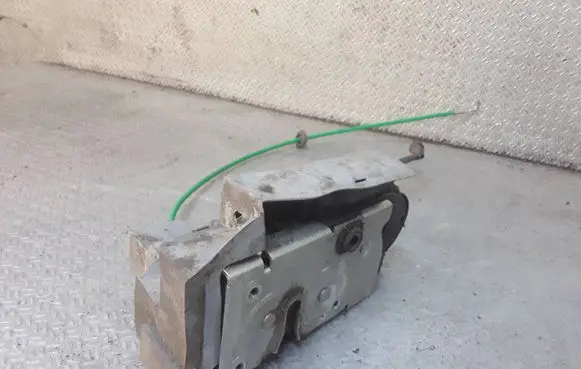 Fiat Croma Front door lock 51823816