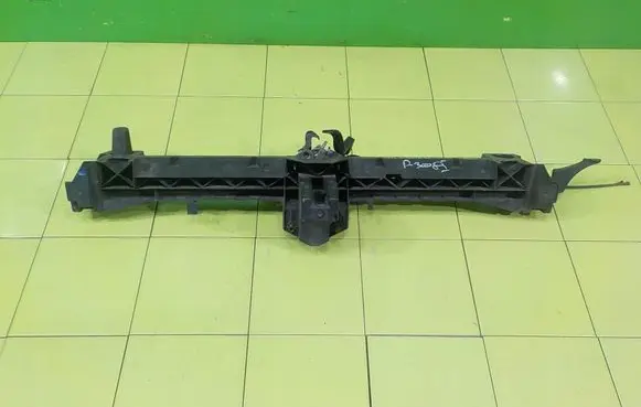 Peugeot 3008 I Radiator support slam panel 