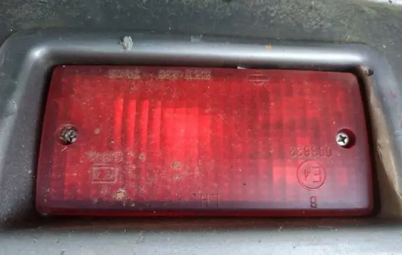 Nissan Prairie Rear fog light 