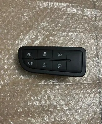 Volkswagen Golf Sportsvan Fog light switch B569