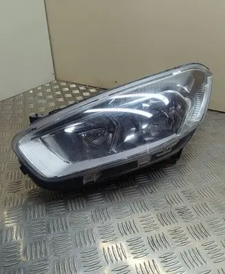 Ford Turneo Courier Headlight/headlamp