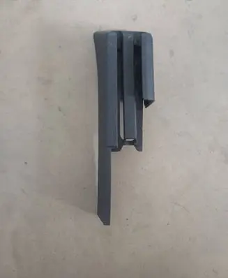 Audi Q7 4L Front passenger seat rail trim 7L0881478