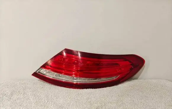 Mercedes-Benz C W205 Rear/tail lights A2059066805 2SD011786