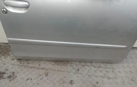Mitsubishi Colt Front door trim (molding) 