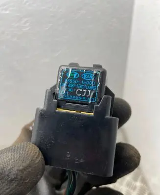 Hyundai i30 Hazard warning light relay 955501E000 61509B