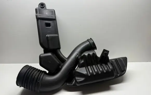 Dodge Durango III Intake resonator 68251622AD