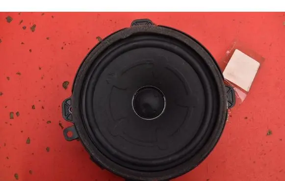 KIA Sportage Subwoofer speaker 96330R2000