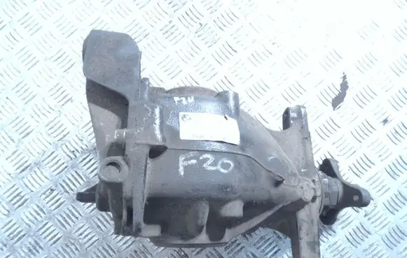 BMW 1 F20 F21 Rear differential 7616971