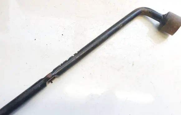 Nissan Almera N16 Wheel nut wrench 