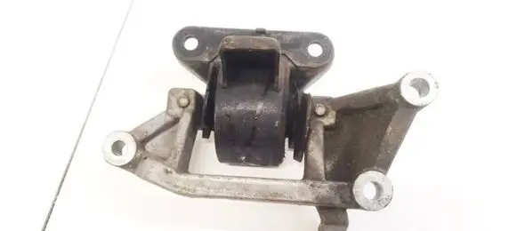 Engine mount bracket