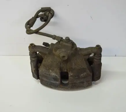 Volkswagen Golf VII Front brake caliper