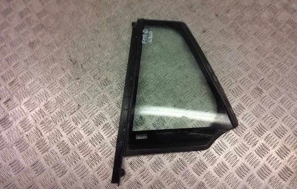 BMW 5 F10 F11 Rear vent window glass 43R001582