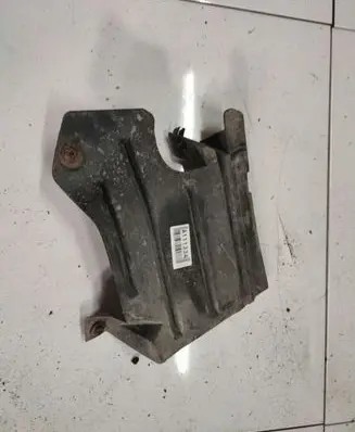 Ford C-MAX I Engine splash shield/under tray 