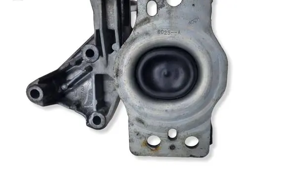 Renault Scenic II - Grand scenic II Engine mount bracket 8200592642 8200549046 8200438263