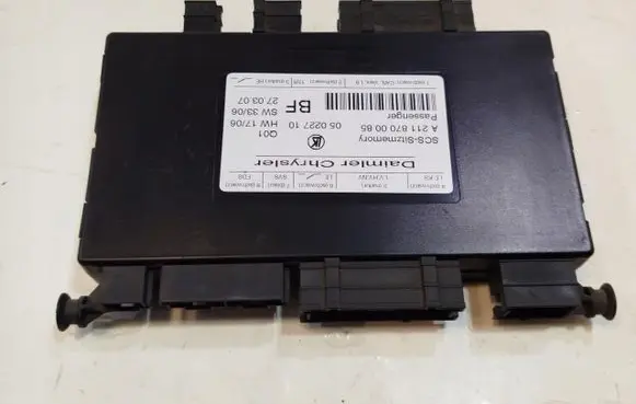 Mercedes-Benz CLS C219 Seat control module A2118700085