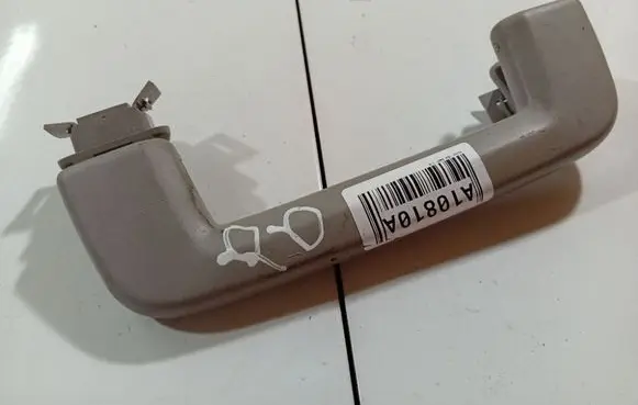 Volvo V50 Front interior roof grab handle 13550