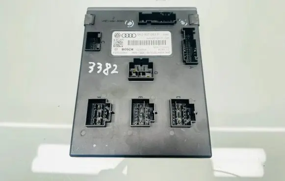 Audi A5 Sportback 8TA Comfort/convenience module 8K0907063P 10025001 F005V00851