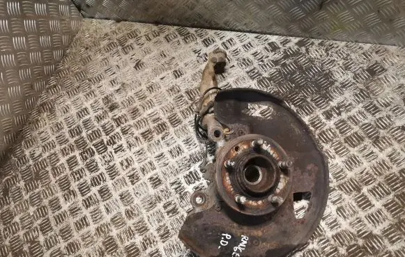 Land Rover Range Rover Sport L320 Front wheel hub RUB500120 5H321106AA