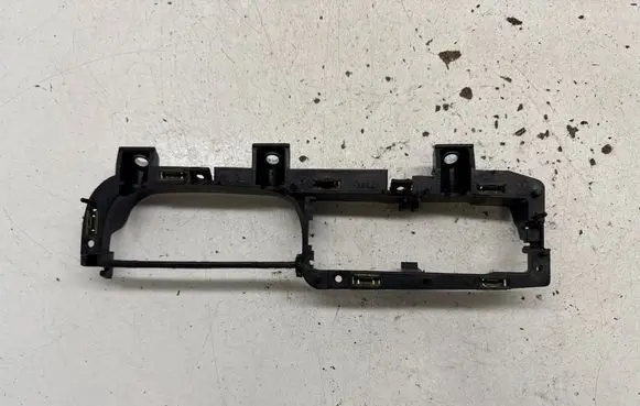 Volkswagen PASSAT B5.5 Other front door trim element 3B1867179B