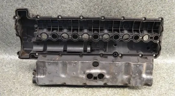 BMW 5 E39 Rocker cam cover 7787980 0928400458 137122474440
