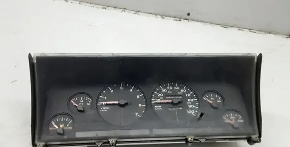 Jeep Cherokee Speedometer (instrument cluster) 56005231