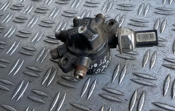 Ford Focus Fuel main line pipe 5WS40039 0515259610