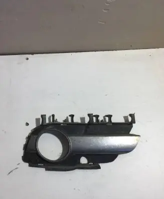 Opel Vectra C Front bumper lower grill 13120739