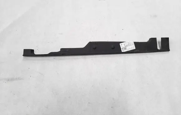 Audi A5 Fender end trim 8W6820582G