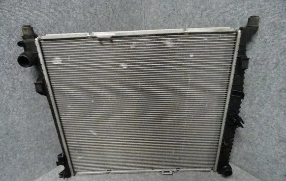 Mercedes-Benz ML W166 Coolant radiator A0995000004