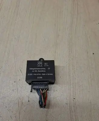 Audi A6 S6 C5 4B Tow bar relay 021198 321095