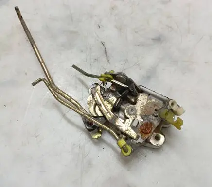 Hyundai Galloper Rear door lock 