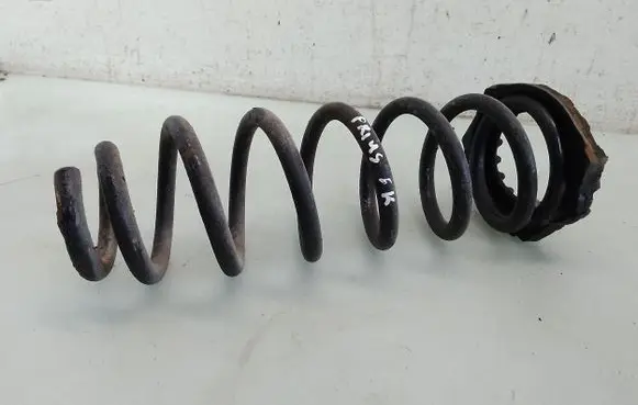 Toyota Prius (NHW20) Rear coil spring