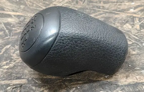 Hyundai i30 Gear lever shifter trim leather/knob