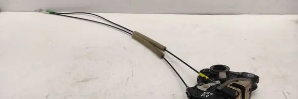 Toyota Corolla E120 E130 Front door lock 62R