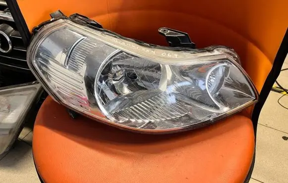Suzuki SX4 Headlight/headlamp 10016684